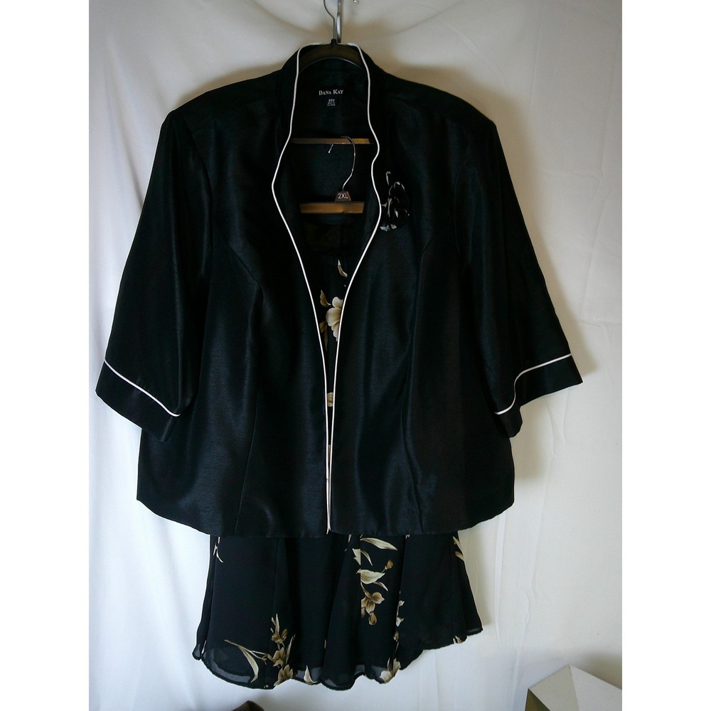 Dana Kay Womens Black Floral Skirt Suit 2 Piece Set Jacket Plus Size 24W